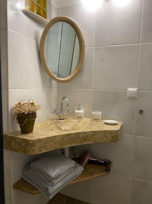 M&F Meteora Apartments #1 Калампака Екстериор снимка