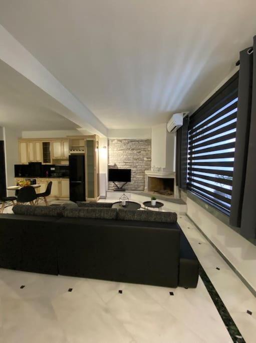 M&F Meteora Apartments #1 Калампака Екстериор снимка