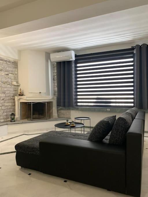 M&F Meteora Apartments #1 Калампака Екстериор снимка